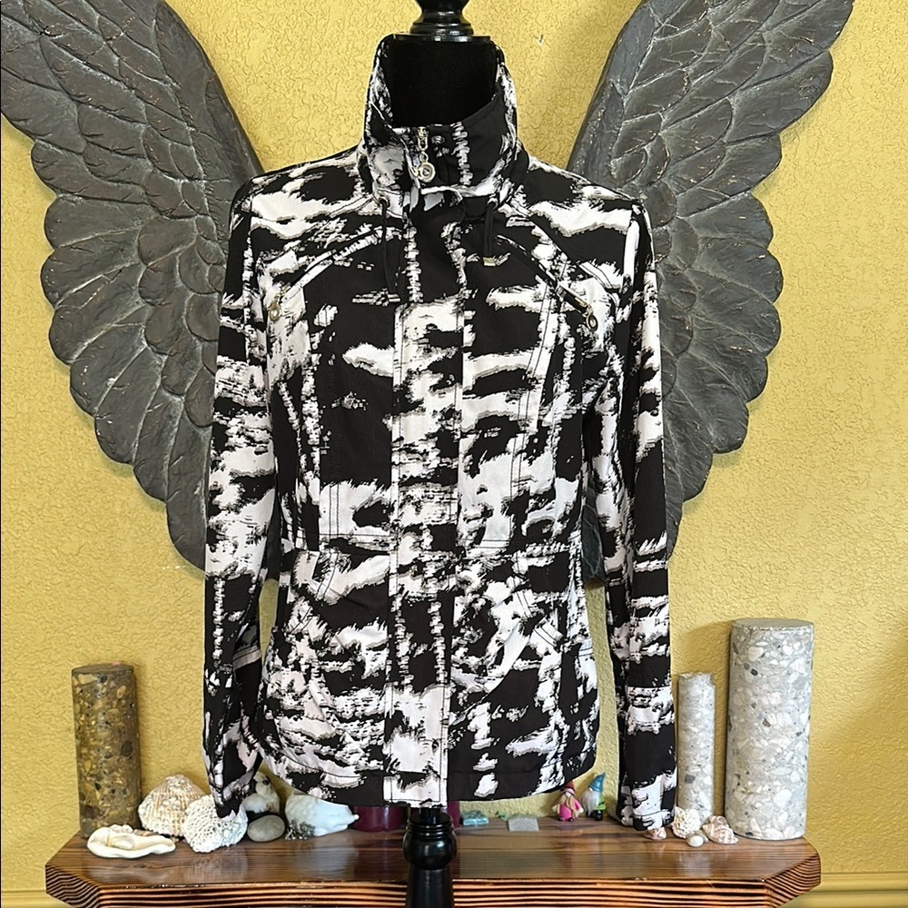 Chico’s Stylish Black and White Women's Jacket
